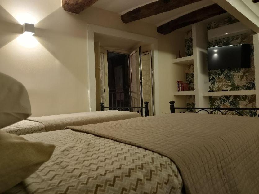 La Conchiglia Napoli Apartment Bagian luar foto